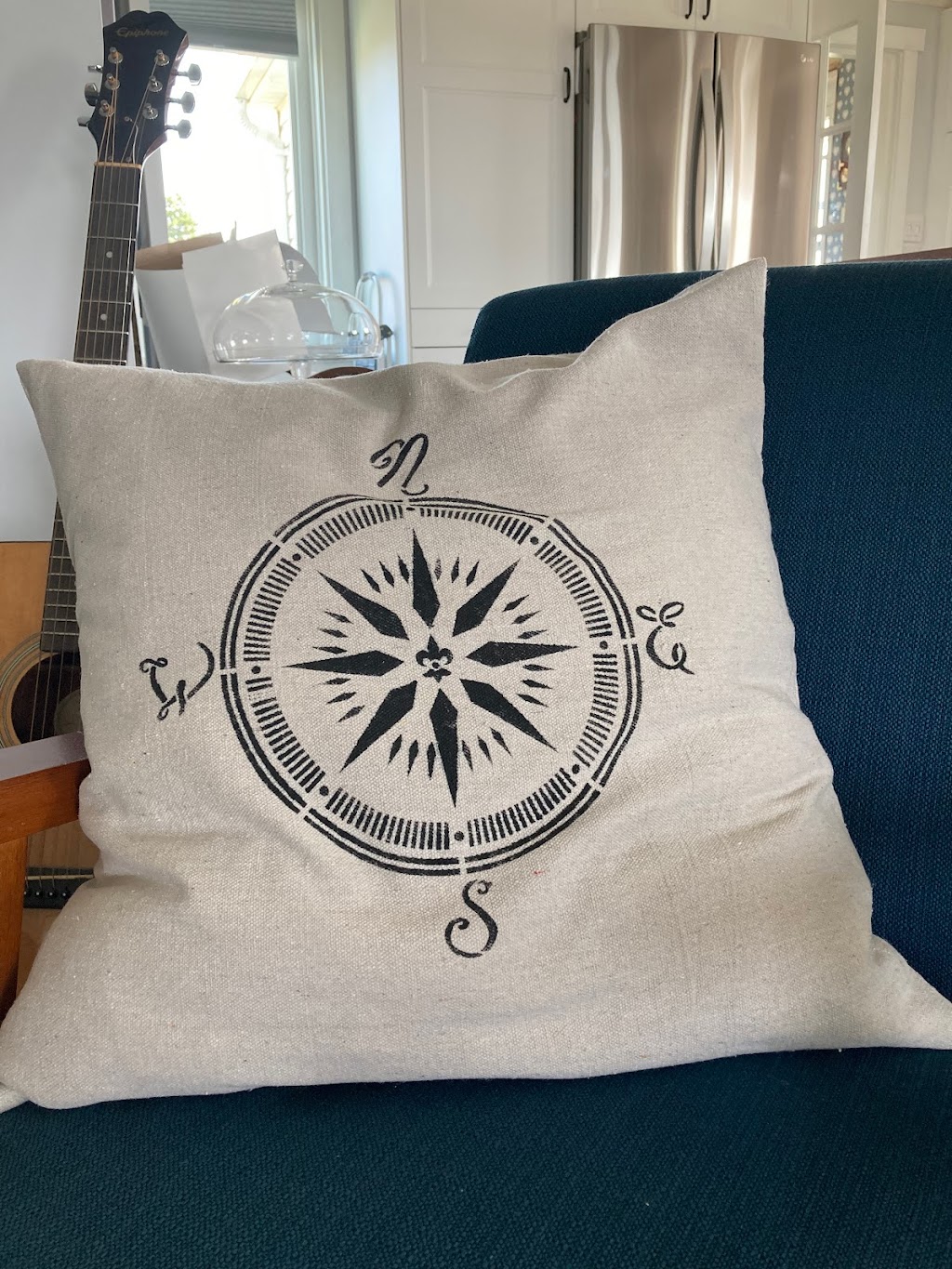 D By The Sea | 18 Reef Rd, Tancook Island, NS B0J 3G0, Canada | Phone: (902) 298-8374