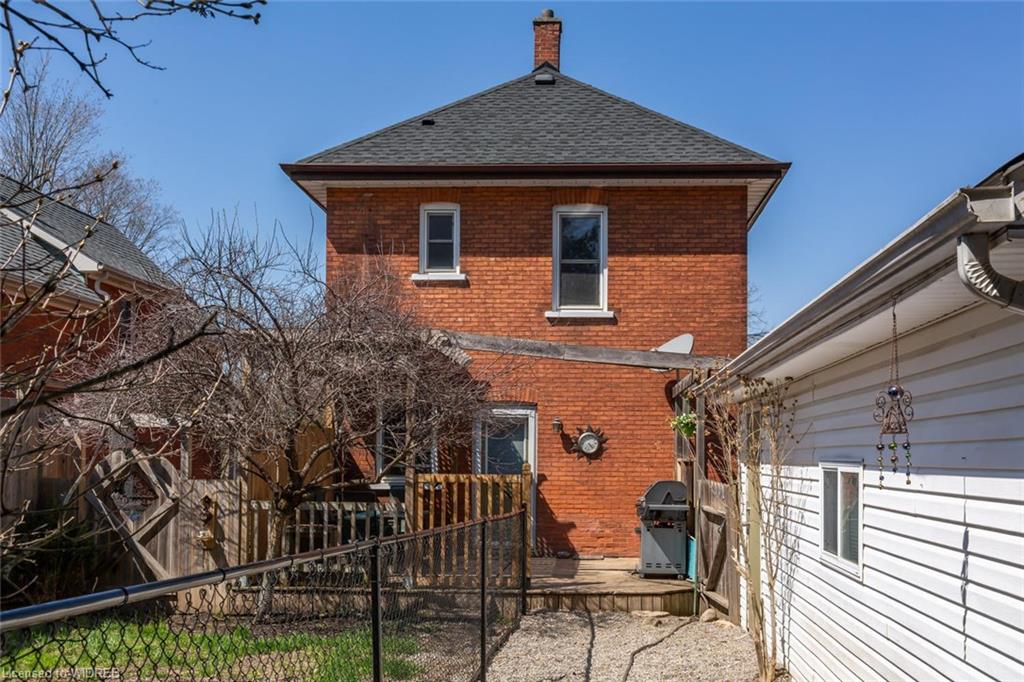 Homelife Miracle Realty SNSREALTY Group | 766 Hespeler Rd, Cambridge, ON N3H 5L8, Canada | Phone: (416) 625-2158