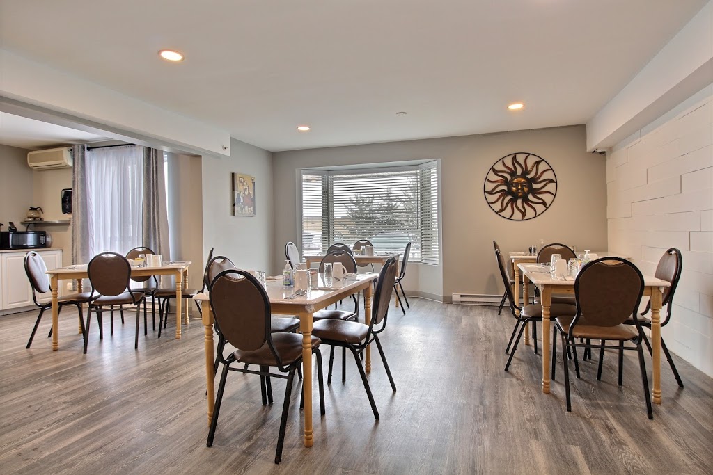 Manoir Du Bel Age | 1420 Rue de lEtna, Québec, QC G3K 1X9, Canada | Phone: (418) 847-6969