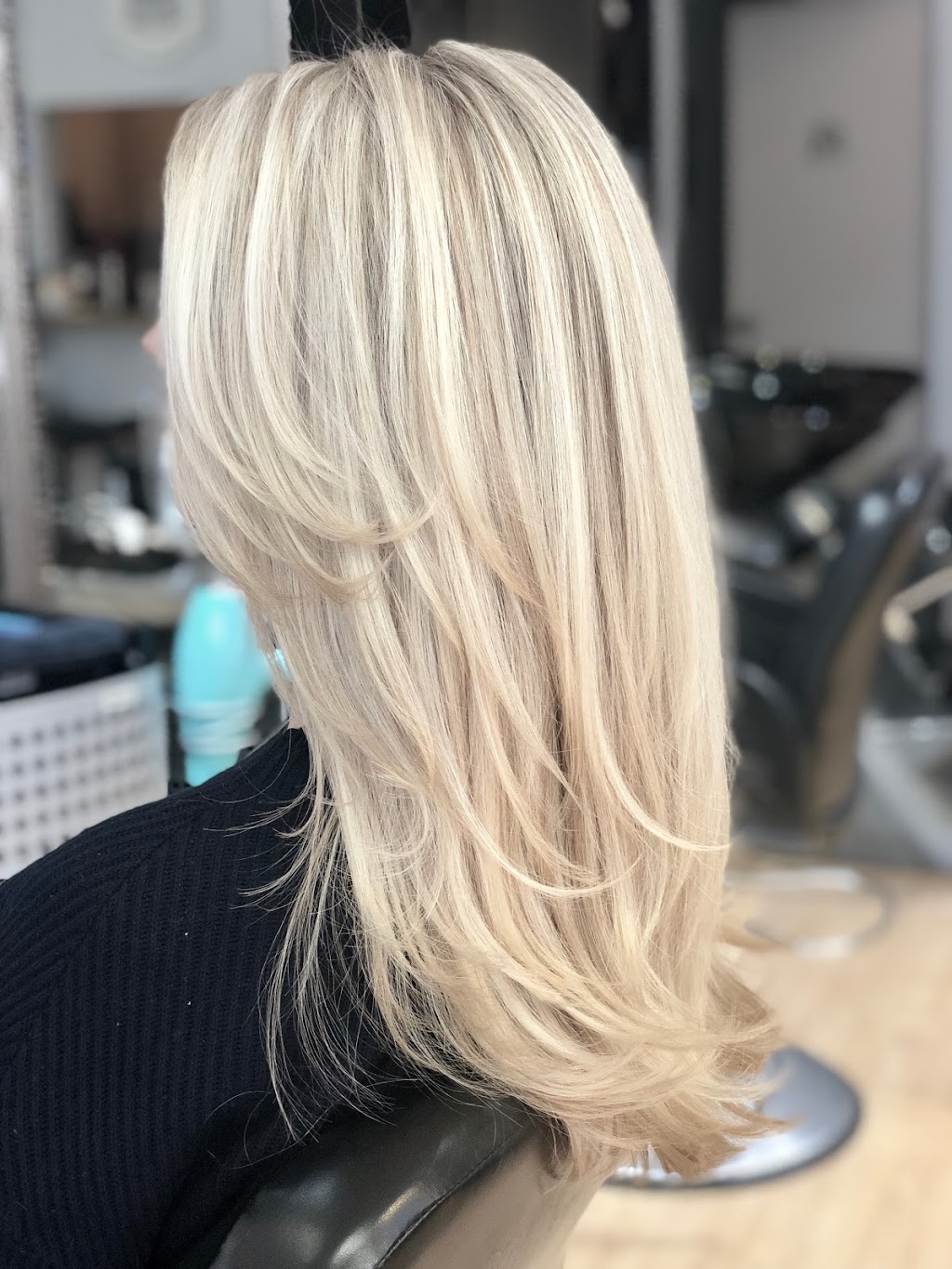 Salon HairRaisers | 63a Ave Donegani, Pointe-Claire, QC H9R 2V9, Canada | Phone: (514) 426-5816