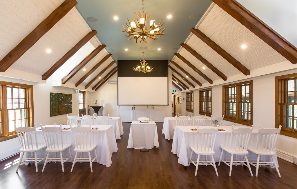 The Opinicon | 1697 Chaffeys Lock Rd, Elgin, ON K0G 1E0, Canada | Phone: (613) 359-5233