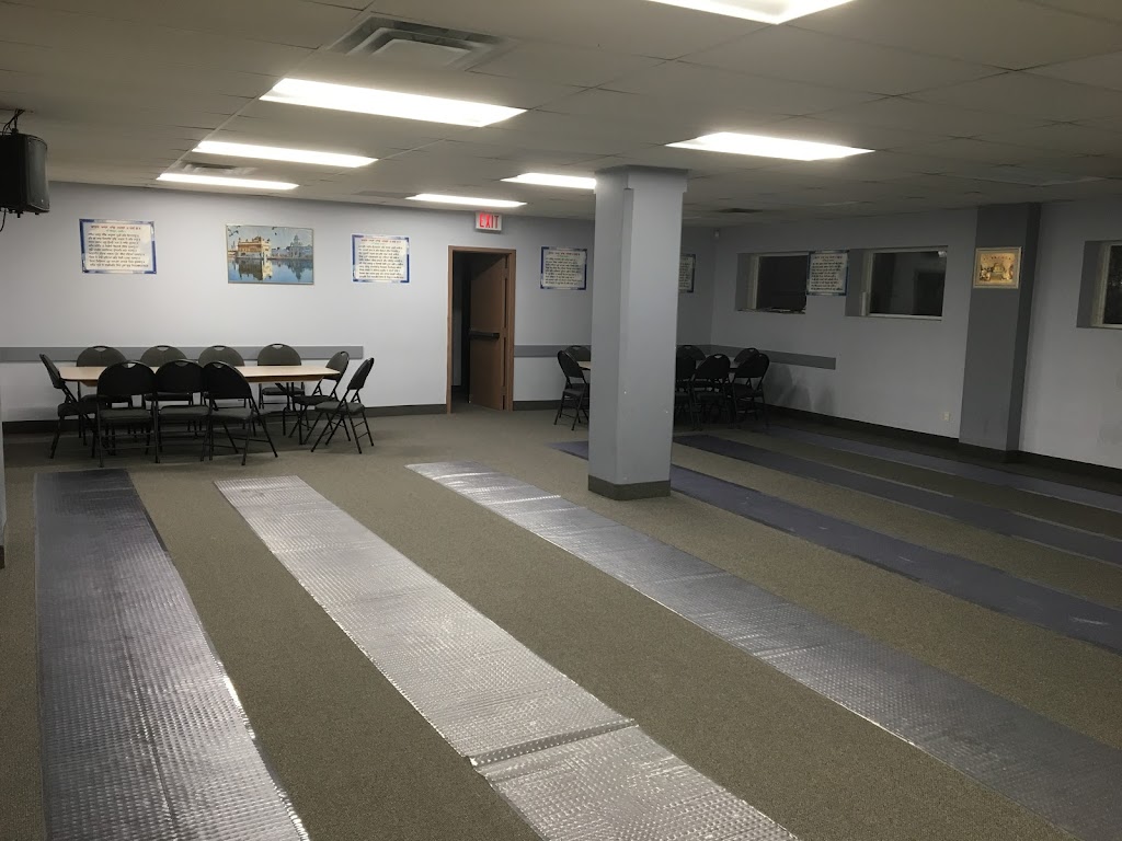 Ramgarhia Association Of Manitoba Inc | 566 Archibald St, Winnipeg, MB R2J 0X4, Canada | Phone: (204) 237-7788