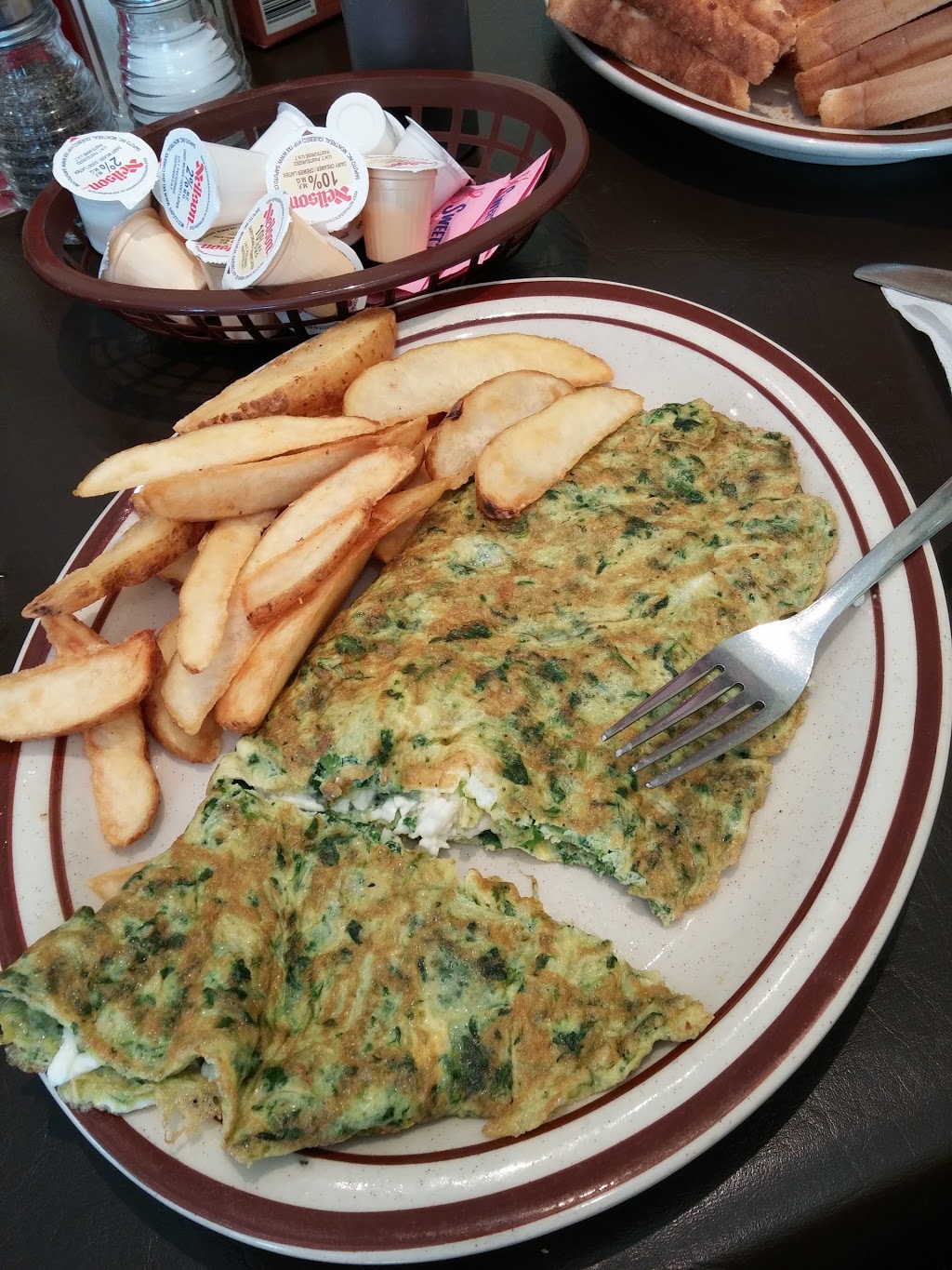 Kirkfield Restaurant | 991 Portage Rd, Kirkfield, ON K0M 2B0, Canada | Phone: (705) 438-5385