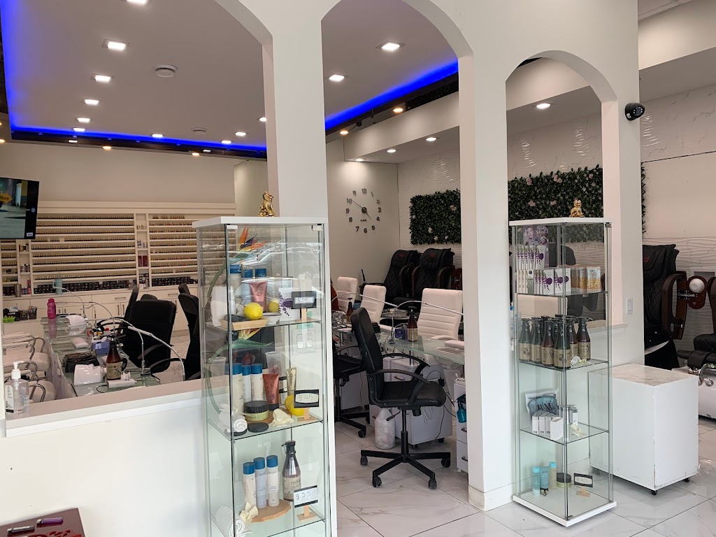 Complete Hillarys Therapeutic Massage | 95 E Hills Blvd SE #20, Calgary, AB T2A 7X4, Canada | Phone: (403) 992-5168