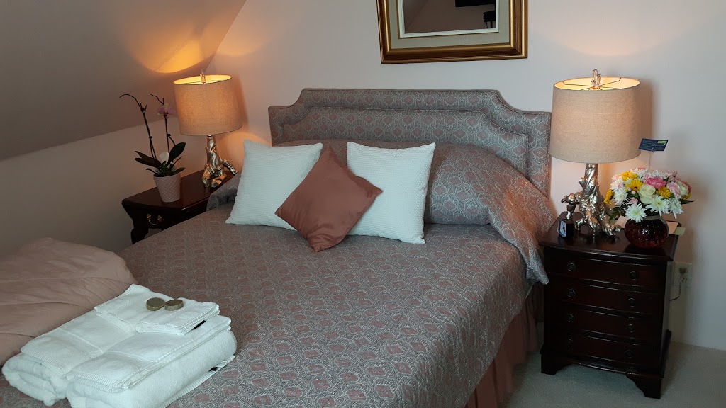 The Crab Apple Inn | 66 NS-242, Joggins, NS B0L 1A0, Canada | Phone: (902) 251-2749