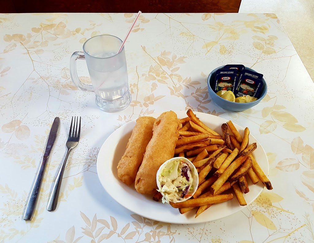 Blue Bird Cafe | 108 Centre St, Regina Beach, SK S0G 4C0, Canada | Phone: (306) 729-2385