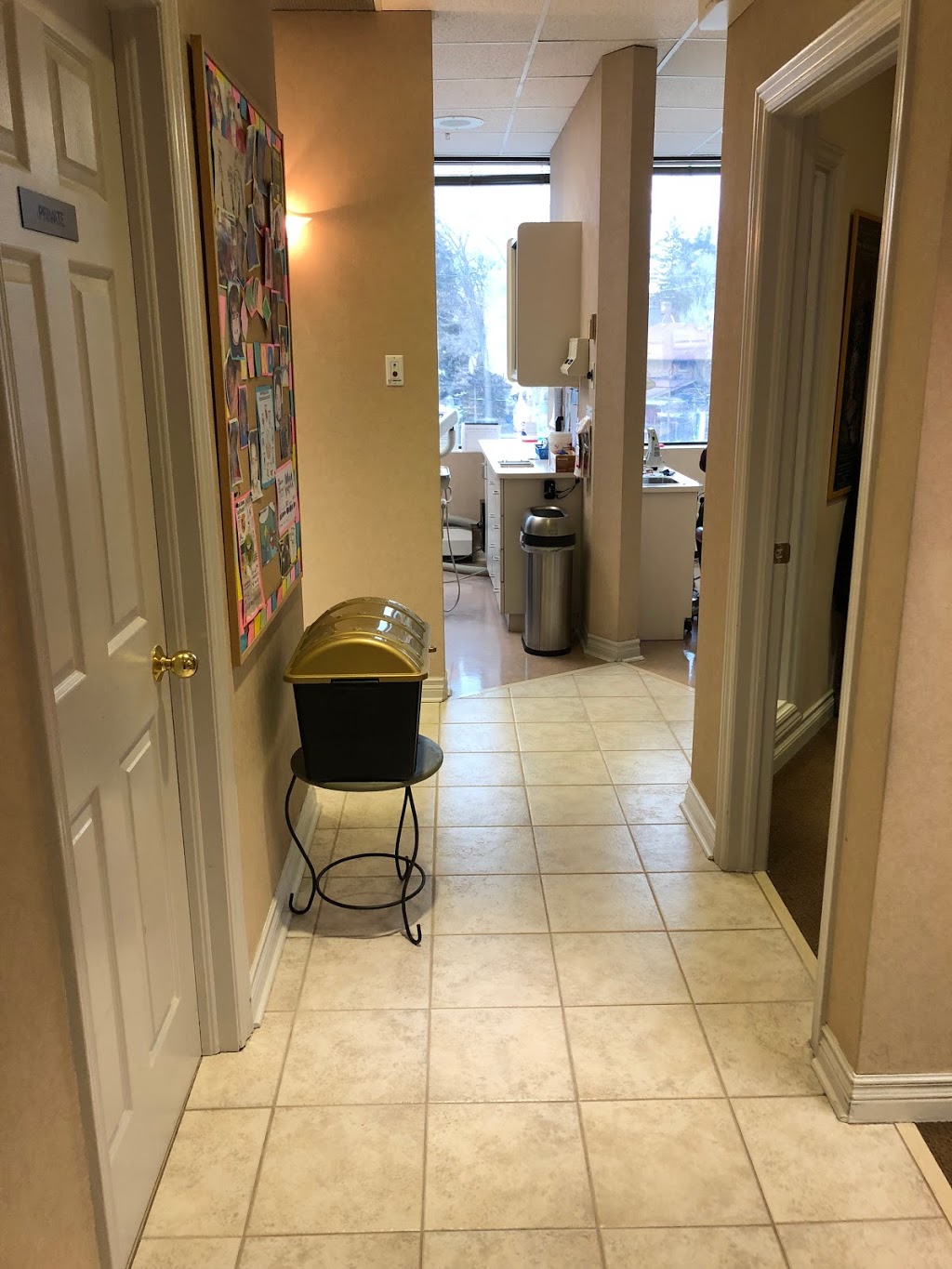 Dental Health Centre in the Kingsway- Dr Kutzko | 3101 Bloor St W, Etobicoke, ON M8X 2W2, Canada | Phone: (416) 233-6453
