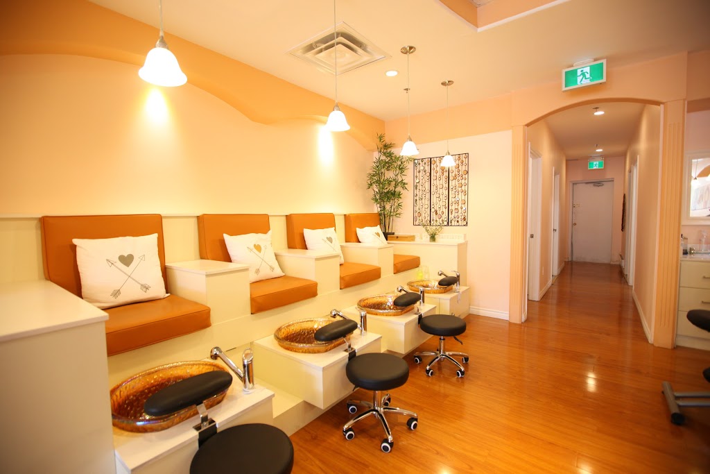 Pinky Nails & Spa on Davisville | 2034 Yonge St, Toronto, ON M4S 1Z9, Canada | Phone: (647) 350-8018
