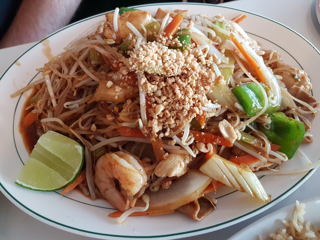 Mamas Noodle House | 141 McPhillips St, Winnipeg, MB R3E 2J8, Canada | Phone: (204) 783-4847