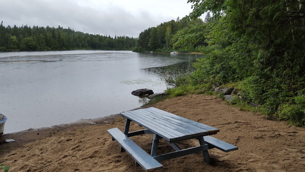 Camping du Lac Croche | 444 Chemin St Guillaume, Saint-Donat-de-Montcalm, QC J0T 2C0, Canada | Phone: (514) 239-6462
