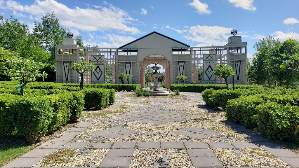Whistling Gardens | 698 Concession 3 Townsend, Wilsonville, ON N0E 1Z0, Canada | Phone: (519) 443-5773