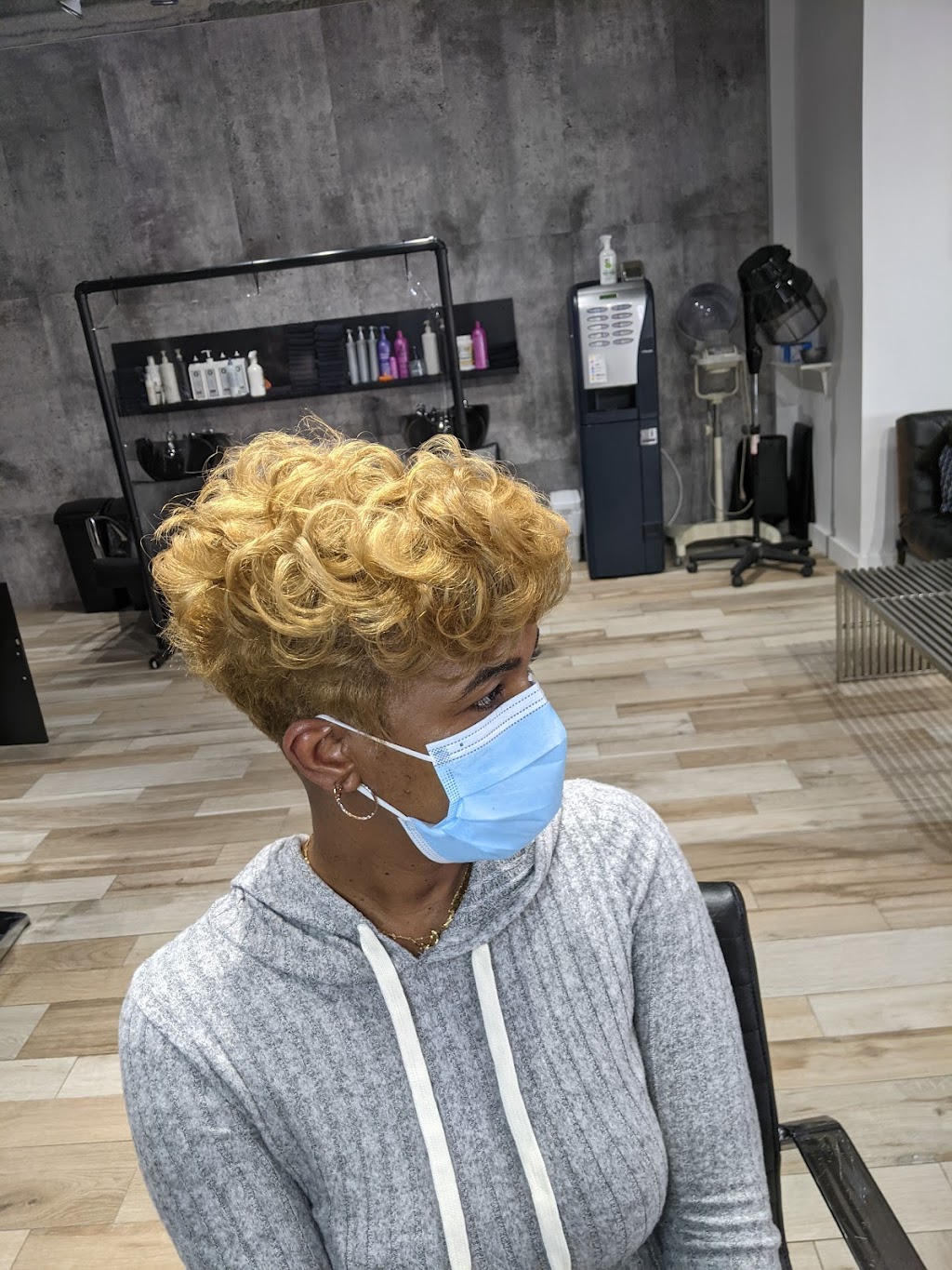Different Styles | 3858 Boul Henri-Bourassa E, Montréal, QC H1H 1K5, Canada | Phone: (514) 802-3013