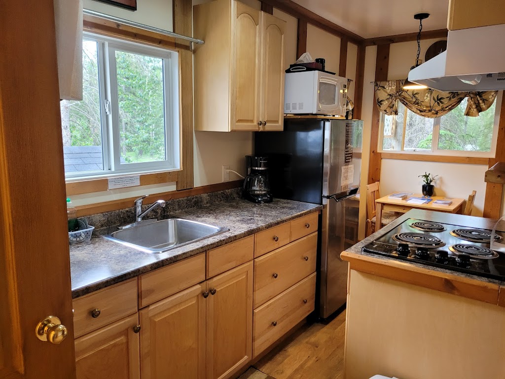 Expanse Cottages | 305 Shunda Creek Rd, Nordegg, AB T0M 2H0, Canada | Phone: (403) 550-4682