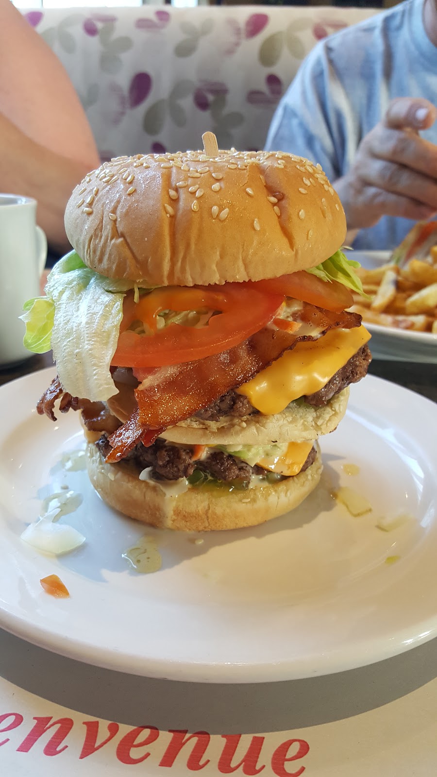 Restaurant Le Glouton | 582 Rue Principale O, Farnham, QC J2N 1K8, Canada | Phone: (450) 337-1180