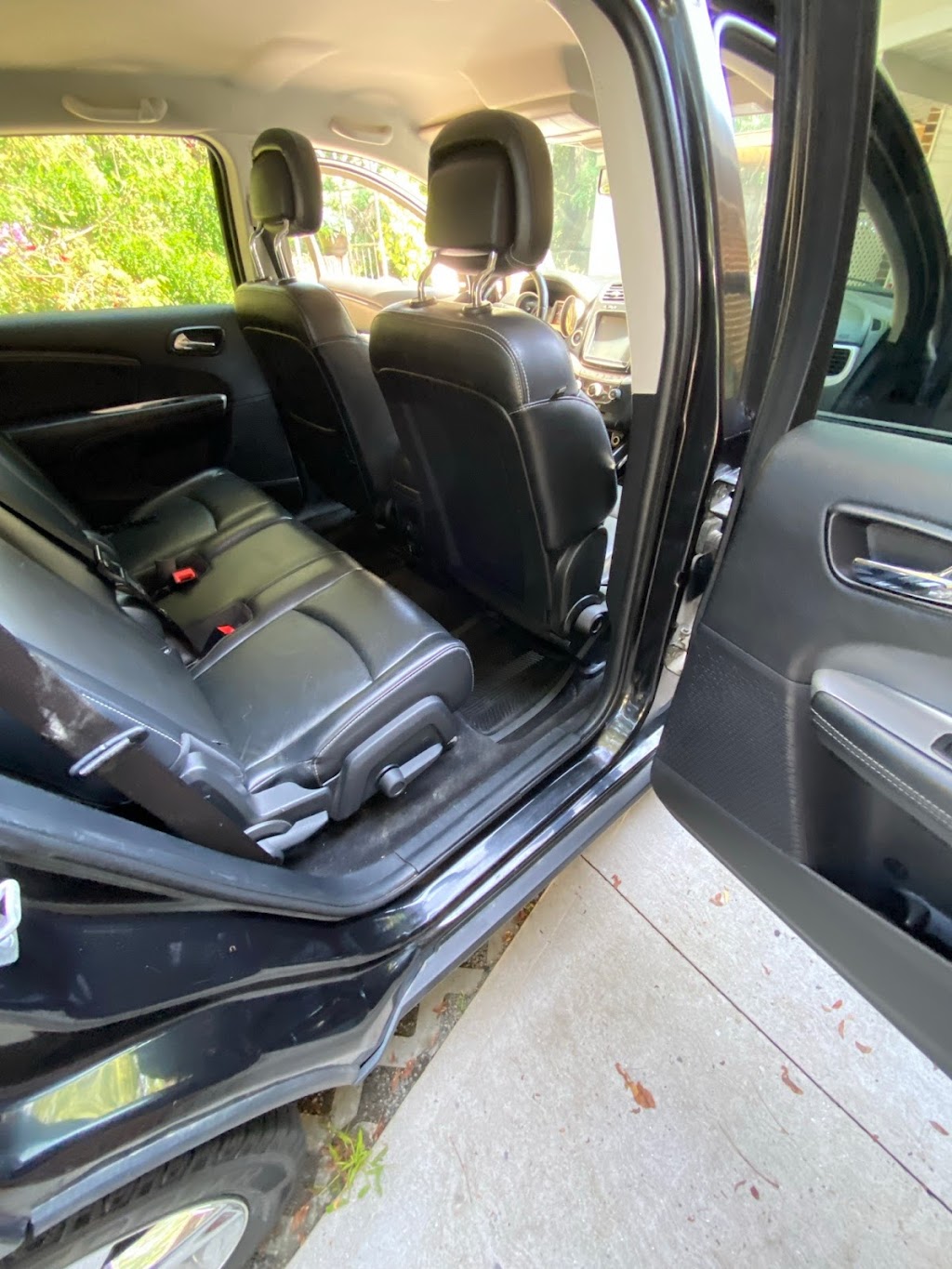 T&N Mobile Auto Detailing | 1 Helena Pl, Kingston, ON K7L 4V1, Canada | Phone: (416) 689-2049