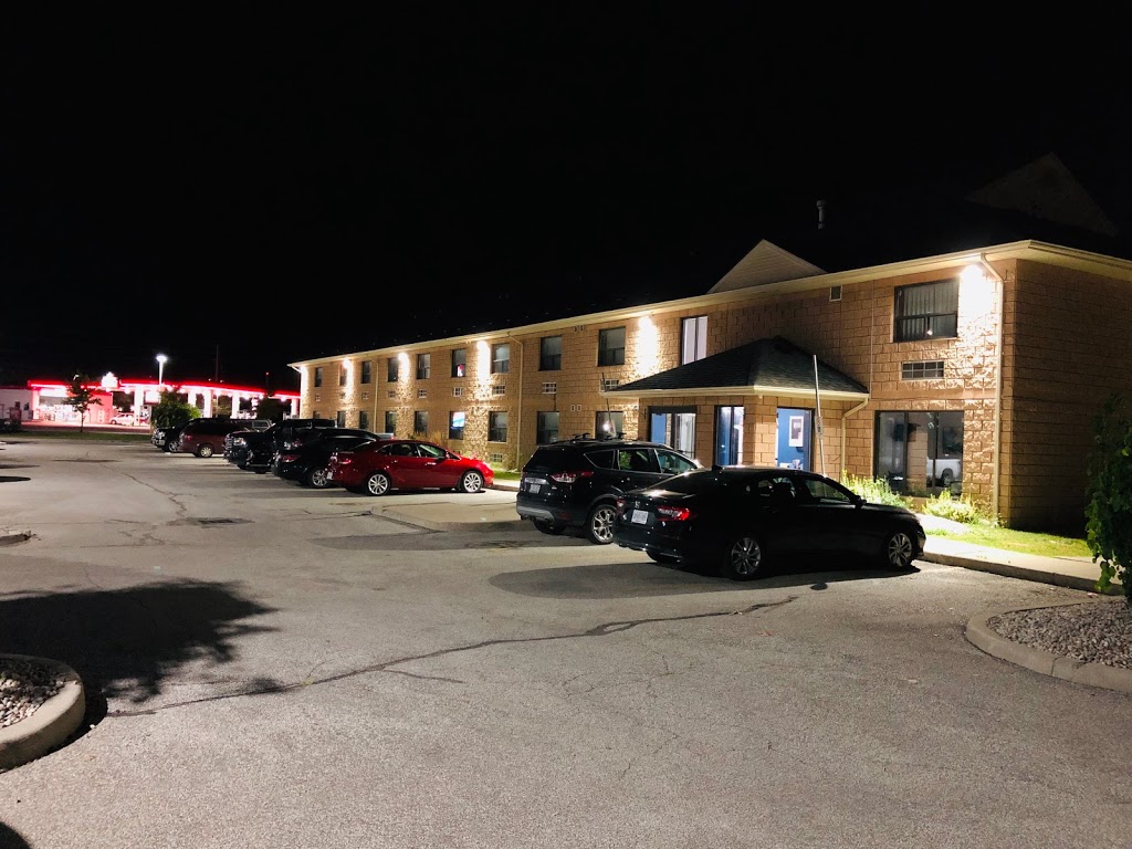 Travelodge by Wyndham Windsor | 2225 Division Rd, Windsor, ON N8W 1Z7, Canada | Phone: (519) 969-7800