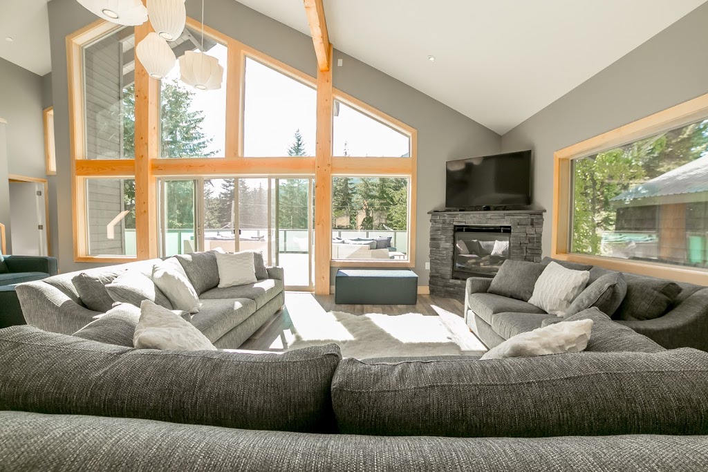 Alta Lake Chalet | 3229 Archibald Way, Whistler, BC V0N 1B2, Canada | Phone: (604) 210-9881