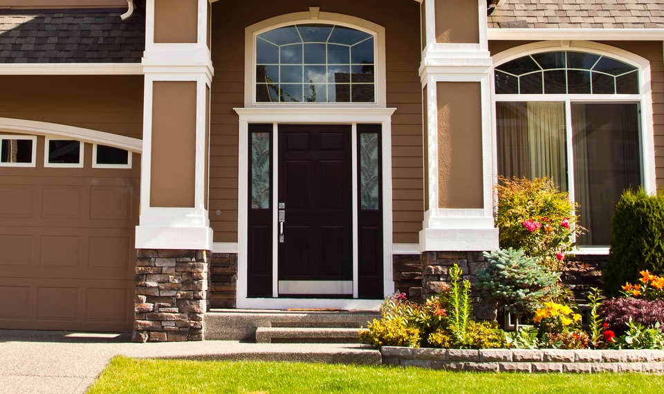 Portes & Fenêtres SOLUX Laval | 4525 Blvd. Samson, Laval, QC H7W 2H2, Canada | Phone: (450) 681-4228