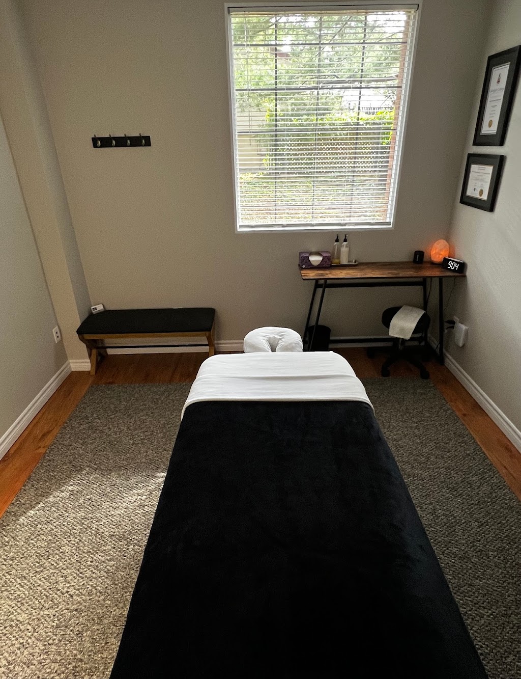 Integrity Massage Therapy | 11 Ferris Ln Suite 100, Barrie, ON L4M 5N6, Canada | Phone: (705) 722-0202