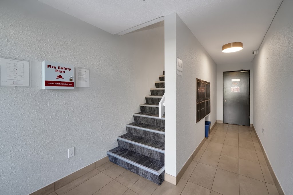 Beach House Apartments | 130 Stewart Ave, Nanaimo, BC V9S 4B9, Canada | Phone: (236) 237-3107