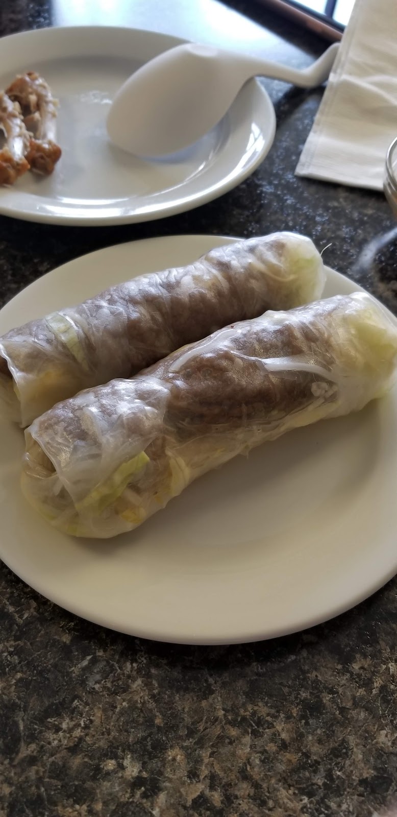 Pha Le Restaurant | 2115 27 Ave NE, Calgary, AB T2E 7E4, Canada | Phone: (403) 291-3661