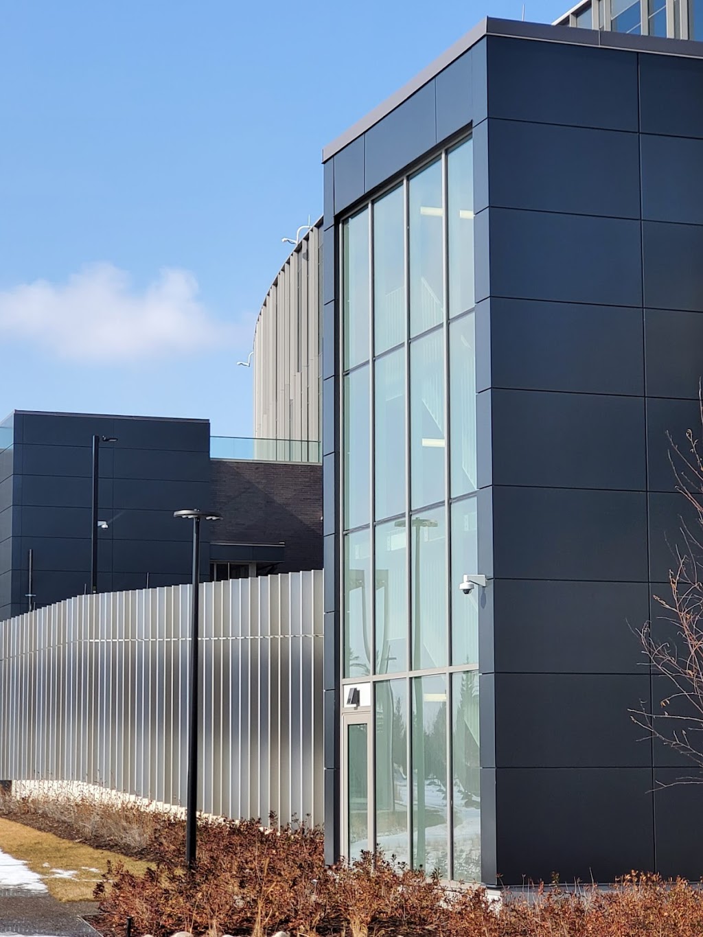 MDZ Cladding | 71 La France Rd, Brampton, ON L6S 3V7, Canada | Phone: (647) 470-7938