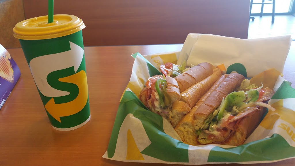 Subway | 313 Main St E, Kingsville, ON N9Y 1A7, Canada | Phone: (519) 733-5804