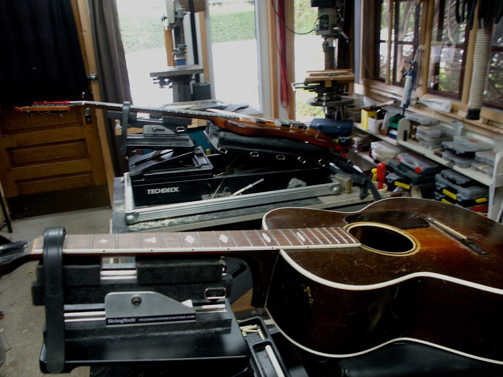 McConville Guitars | 69 Waterloo St N, Stratford, ON N5A 5H8, Canada | Phone: (519) 275-1008