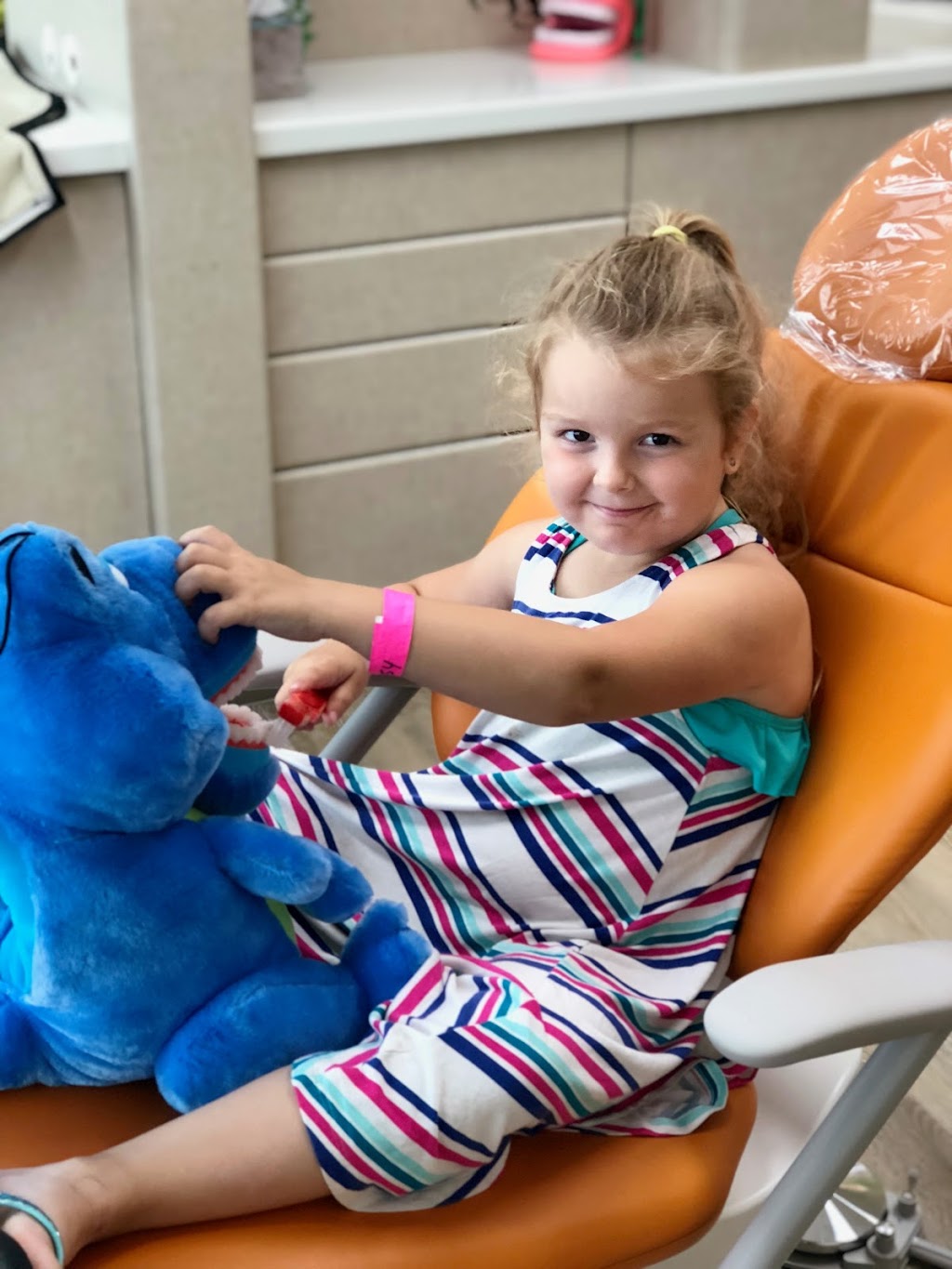 Ridge Meadows Childrens Dentistry | 22470 Dewdney Trunk Rd #620, Maple Ridge, BC V2X 5Z6, Canada | Phone: (604) 380-0101
