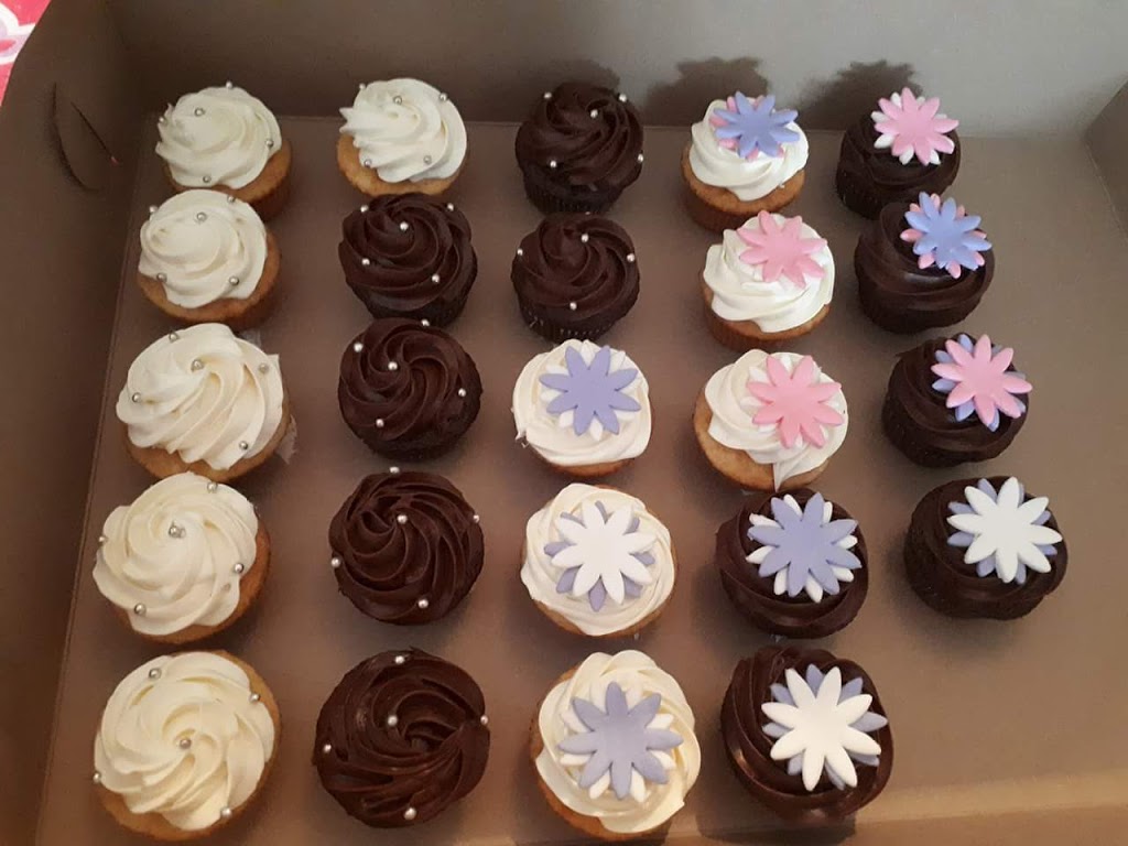 Tiffanys Sweet Treats | 265 Bridge St, Carleton Place, ON K7C 3H3, Canada | Phone: (613) 218-2036