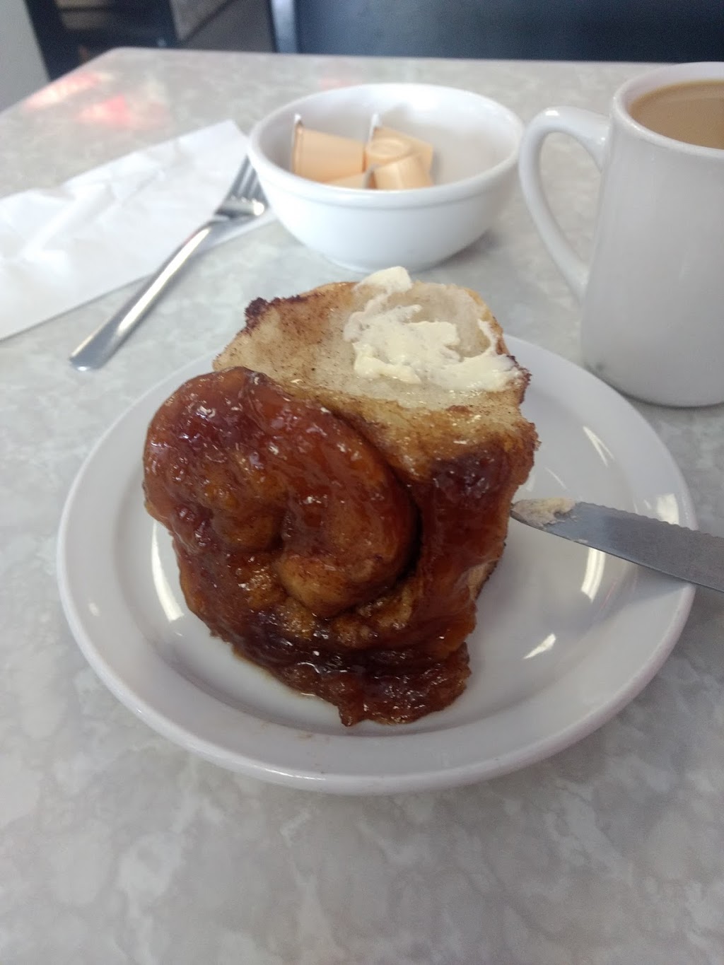 Roger Rabbits Diner | 92 Park St, Espanola, ON P5E 1E9, Canada | Phone: (705) 869-3418