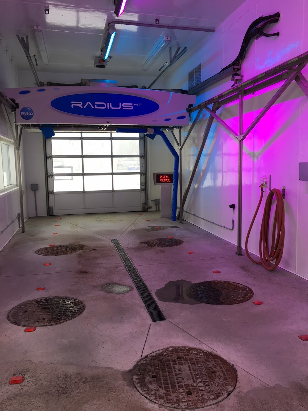 Entretien de Lave-Auto Laval Inc. | 1350 Rue Nationale, Terrebonne, QC J6W 6M1, Canada | Phone: (514) 990-7890