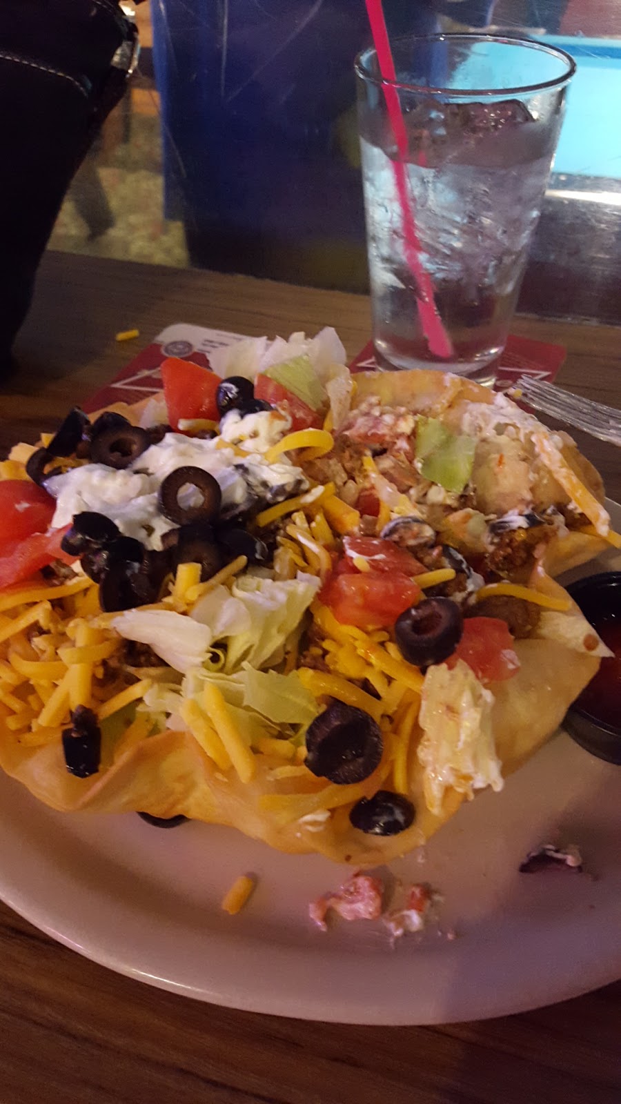 Village Inn Pub & Eatery | 3020 Northwest Ave, Bellingham, WA 98225, USA | Phone: (360) 734-2490