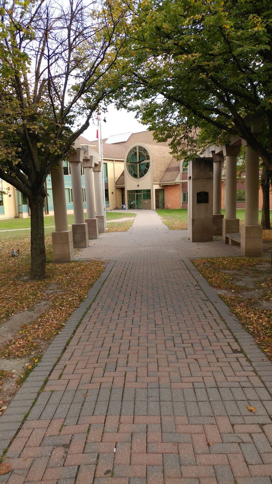 Markham Village Library | 6031 Hwy 7, Markham, ON L3P 3A7, Canada | Phone: (905) 513-7977