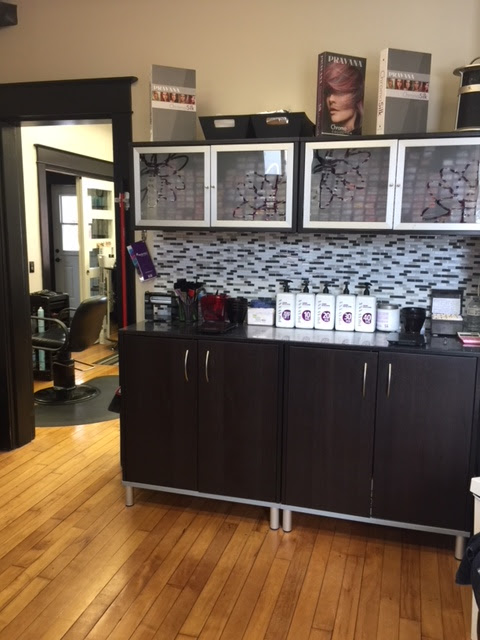 leahs locks | 170 Clarence St, Port Colborne, ON L3K 3G5, Canada | Phone: (905) 834-0371