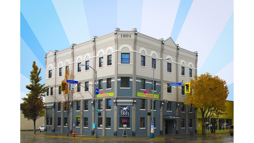 Ocean Island Inn Backpackers Suites | 791 Pandora Ave, Victoria, BC V8W 1N9, Canada | Phone: (250) 385-1789