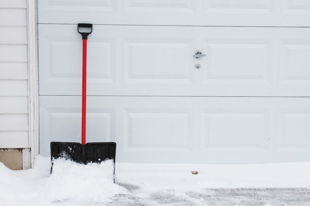 Door Master | 11649 Bd Sainte-Colette #2, Montréal-Nord, QC H1G 4T9, Canada | Phone: (888) 808-2696