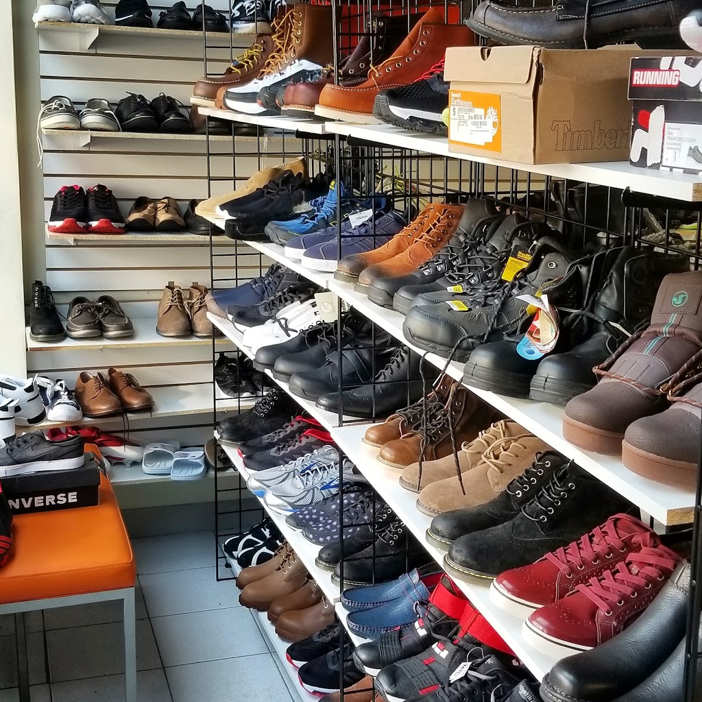 XS Dealz | 1521 Queen St W, Toronto, ON M6R 1A5, Canada | Phone: (416) 536-2636