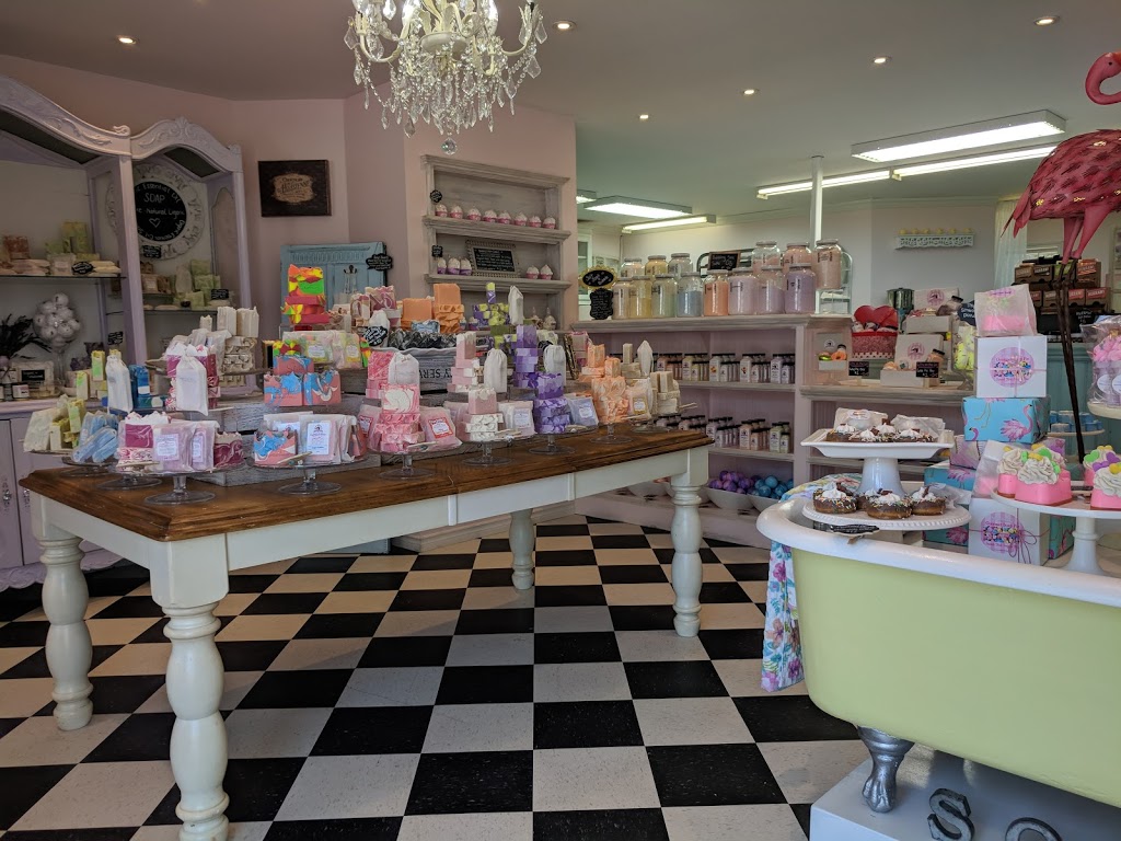 Sugar Bubbles Seabright | 11452 Peggys Cove Rd, Seabright, NS B3Z 2Z2, Canada | Phone: (902) 821-7837