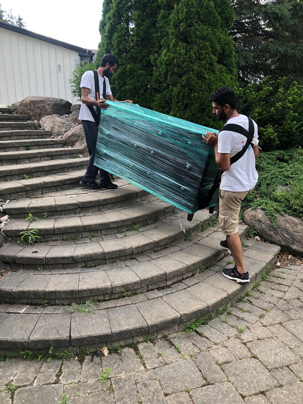 TouchWood Movers Richmond Hill | 255 Shaftsbury Ave Unit 26, Richmond Hill, ON L4C 0L9, Canada | Phone: (647) 277-3011