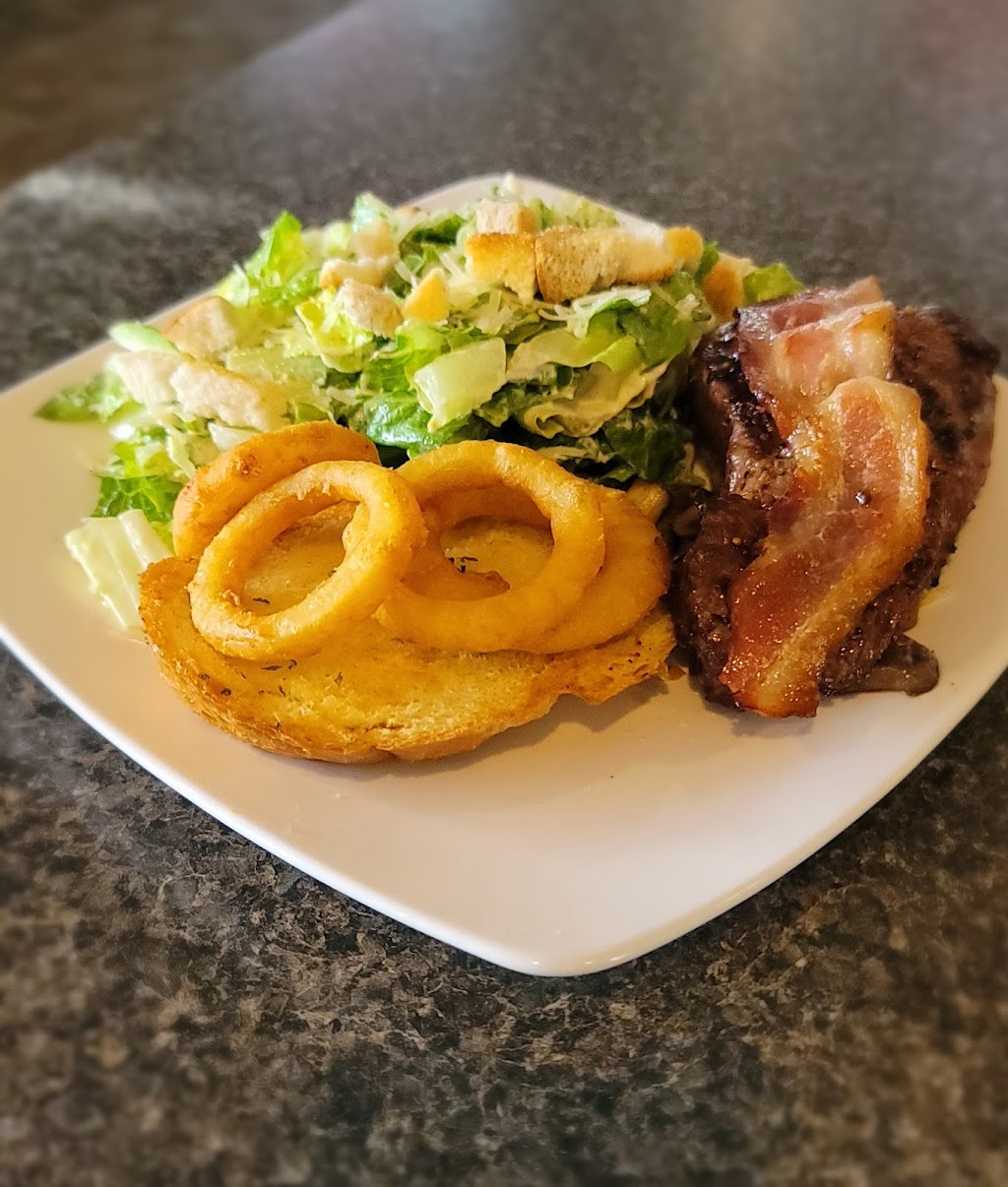 Clubhouse Casual | 2700 2 St S, Cranbrook, BC V1C 4H8, Canada | Phone: (778) 520-2522