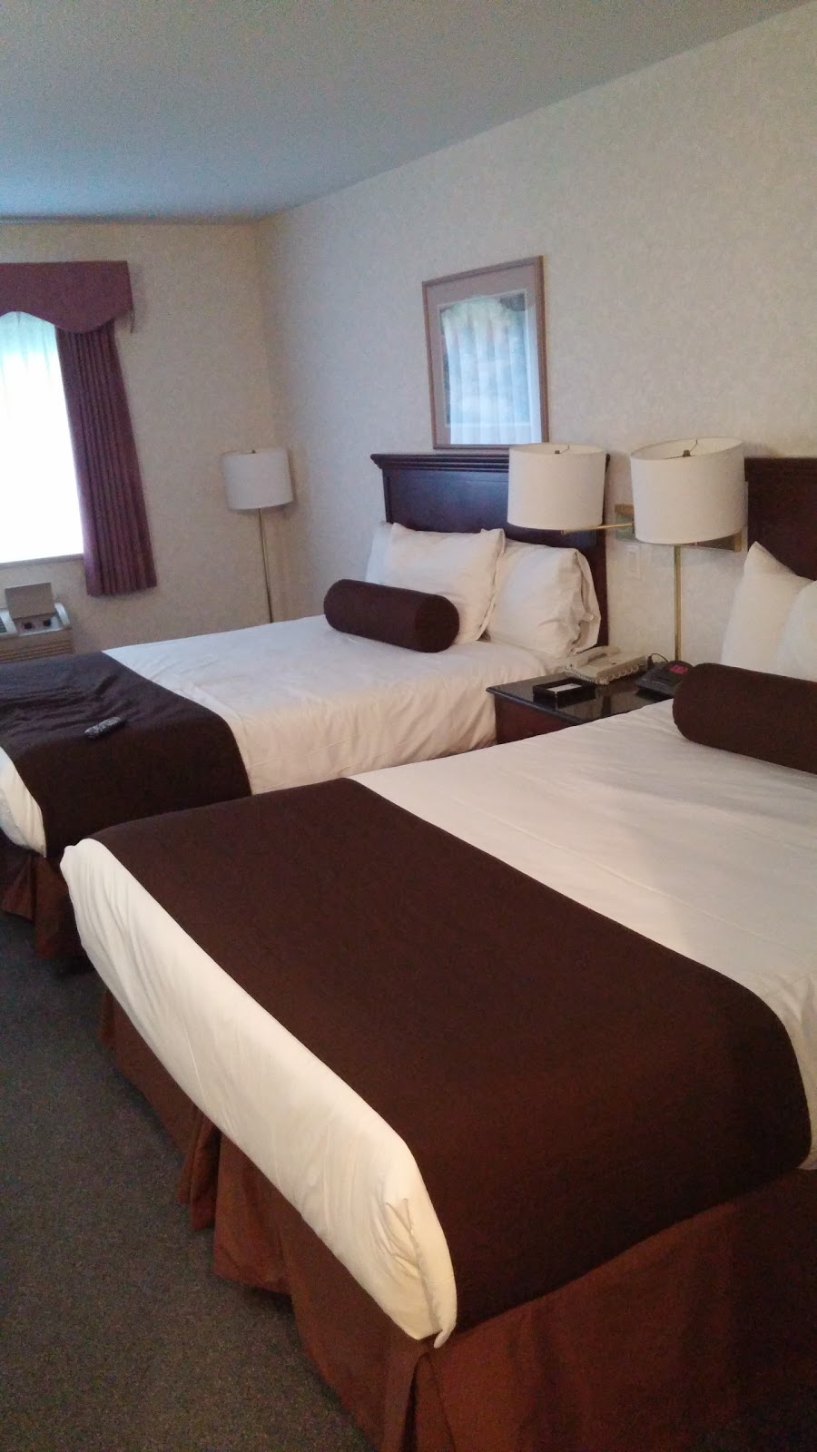 Coast Abbotsford Hotel & Suites | 2020 Sumas Way, Abbotsford, BC V2S 2C7, Canada | Phone: (604) 853-1880