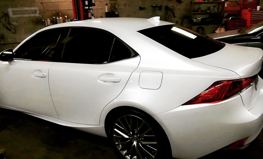 Tint Master Auto Glass | 581 Highglen Ave, Markham, ON L3S 4N5, Canada | Phone: (416) 820-9594