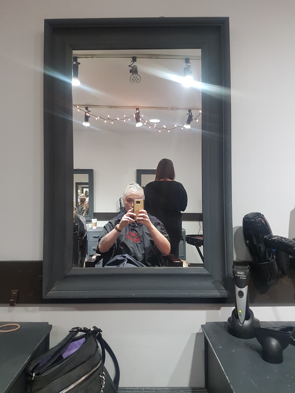 Mint Hair Lounge | 2221 Clarke St, Port Moody, BC V3H 1Y6, Canada | Phone: (604) 936-3661