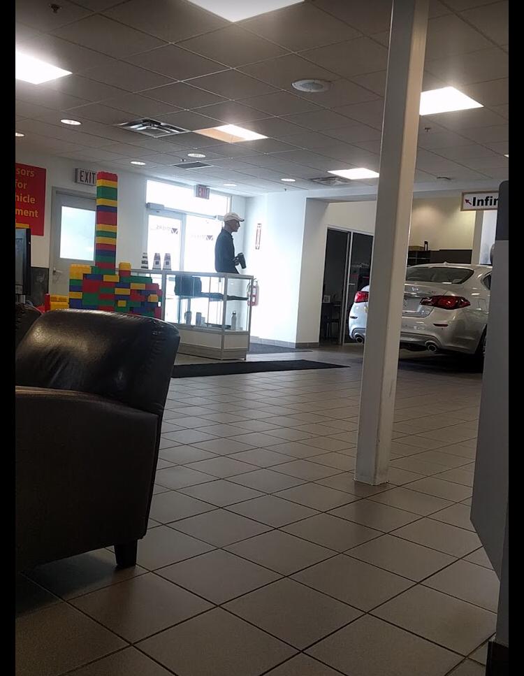 Canadas Garage Auto Centre Parts & Service | 5 Tomahawk Dr, Grimsby, ON L3M 5G6, Canada | Phone: (289) 205-9020