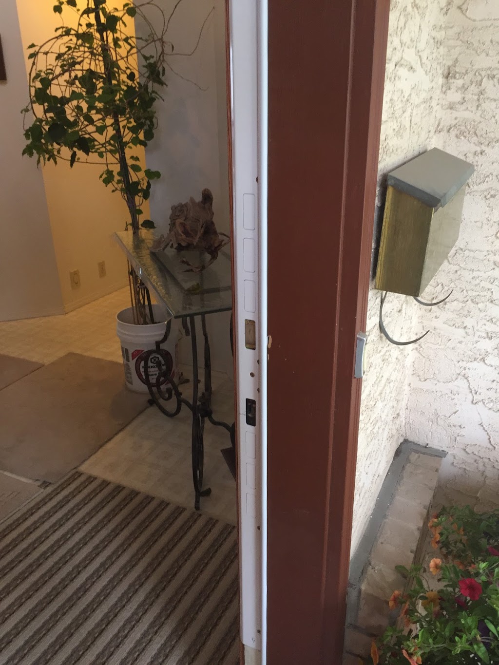 Maple Home Door Services | 103 Scandia Bay NW, Calgary, AB T3L 1J9, Canada | Phone: (403) 660-9341