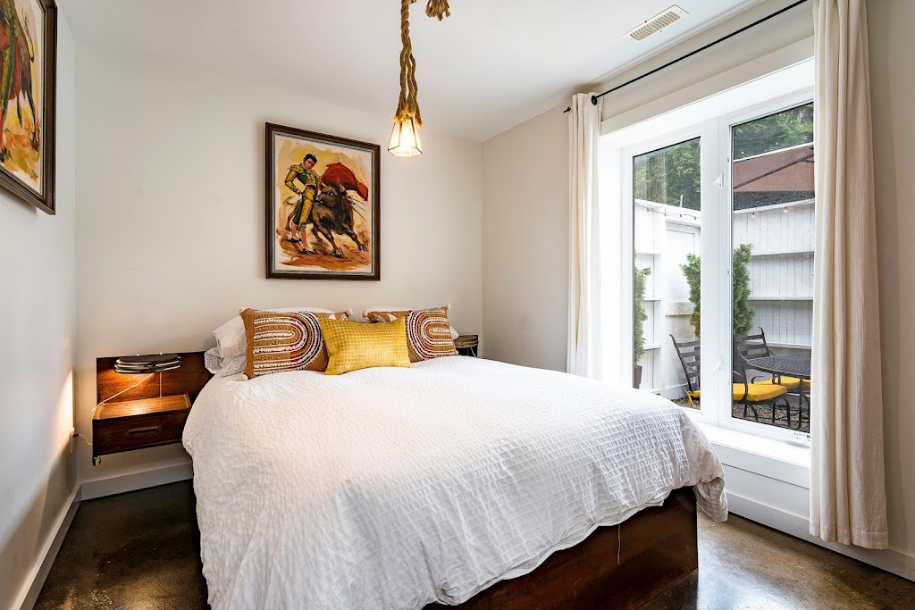 The Erie Street Flats | 12 Erie St, Collingwood, ON L9Y 1P4, Canada | Phone: (705) 606-4781