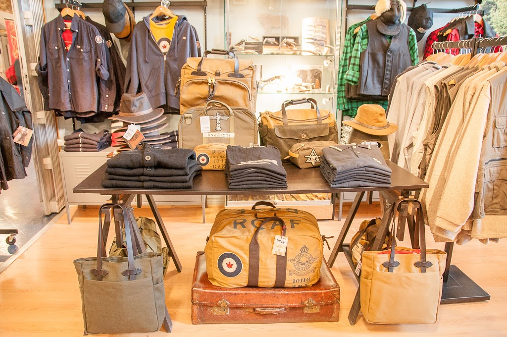 Boutique Red Canoe Montréal | 350 Rue Saint Paul Est, Montréal, QC H2Y 1H2, Canada | Phone: (514) 508-3617