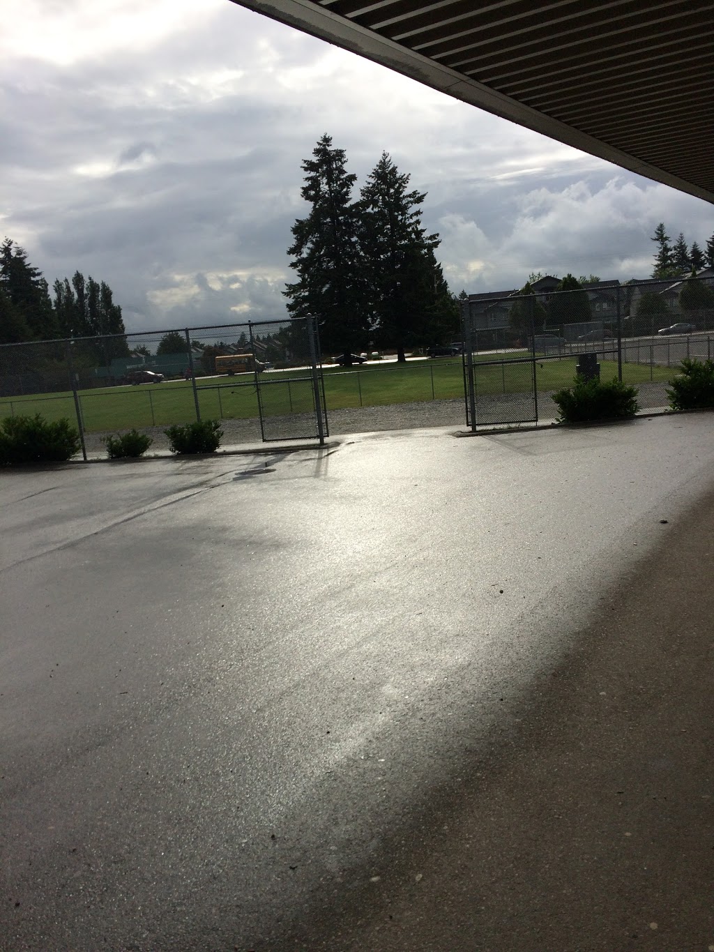 M.B. Sanford Elementary School | 7318 143 St, Surrey, BC V3W 7T6, Canada | Phone: (604) 596-7517