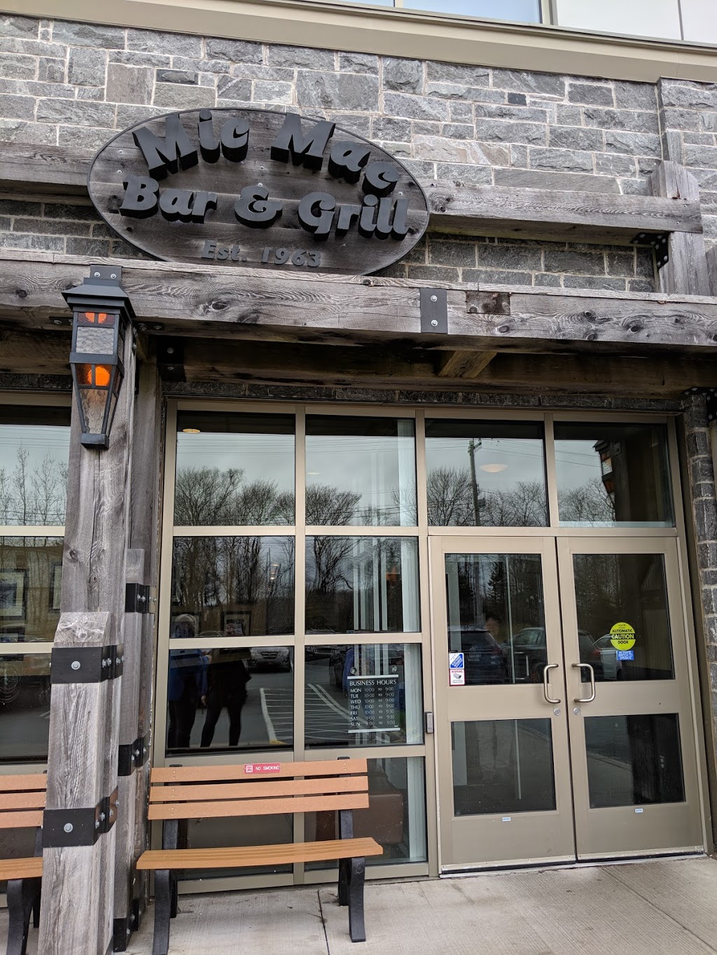 Mic Mac Bar and Grill | Mic Mac Place, 219 Waverley Rd, Dartmouth, NS B2X 2T5, Canada | Phone: (902) 434-7600